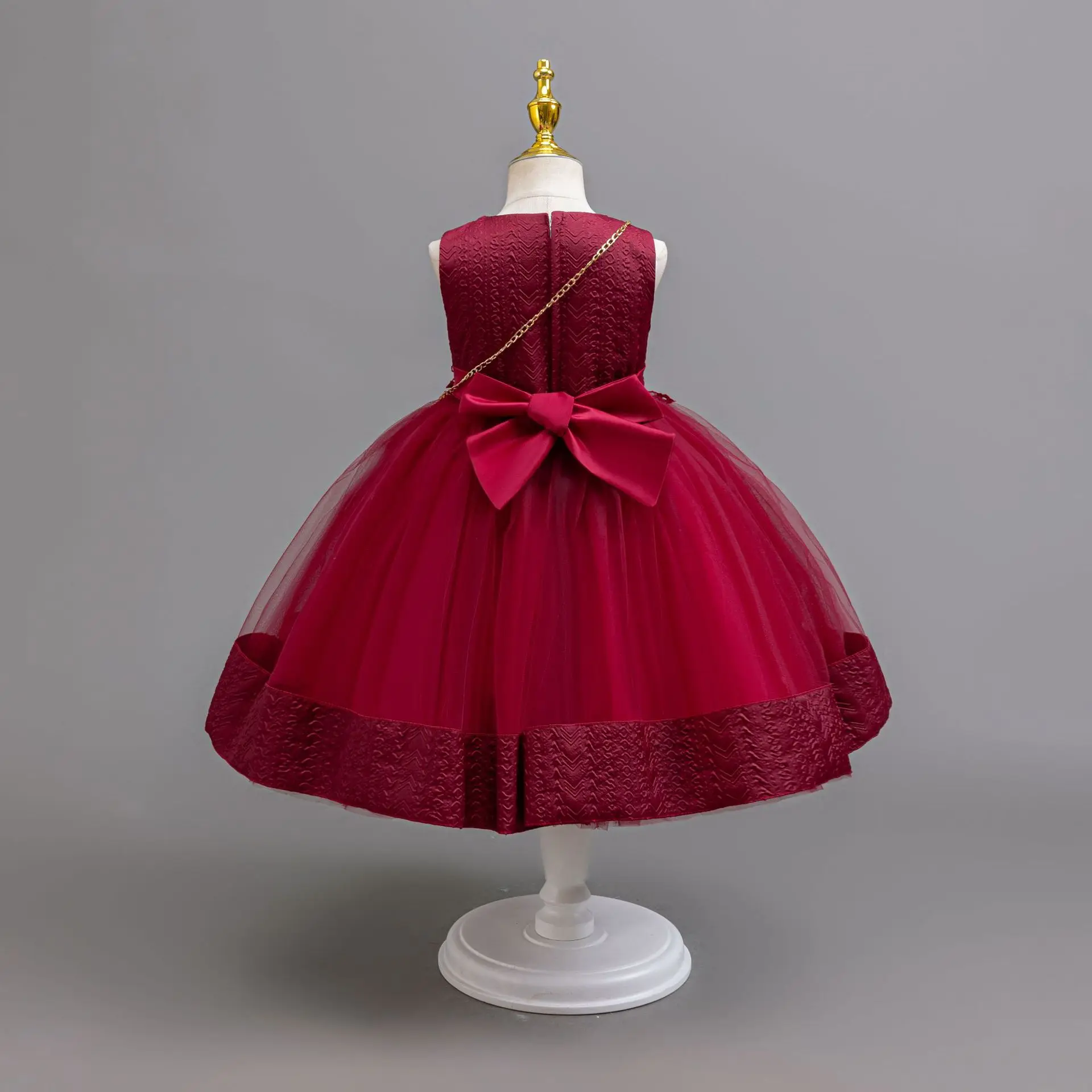 فستان أبيض للفتيات فستان الأميرة الأنيق المطرز بالزهور مع حقيبة لحفلات أعياد الميلاد وحفلات الكريسماس فستان السنة الجديدة #2