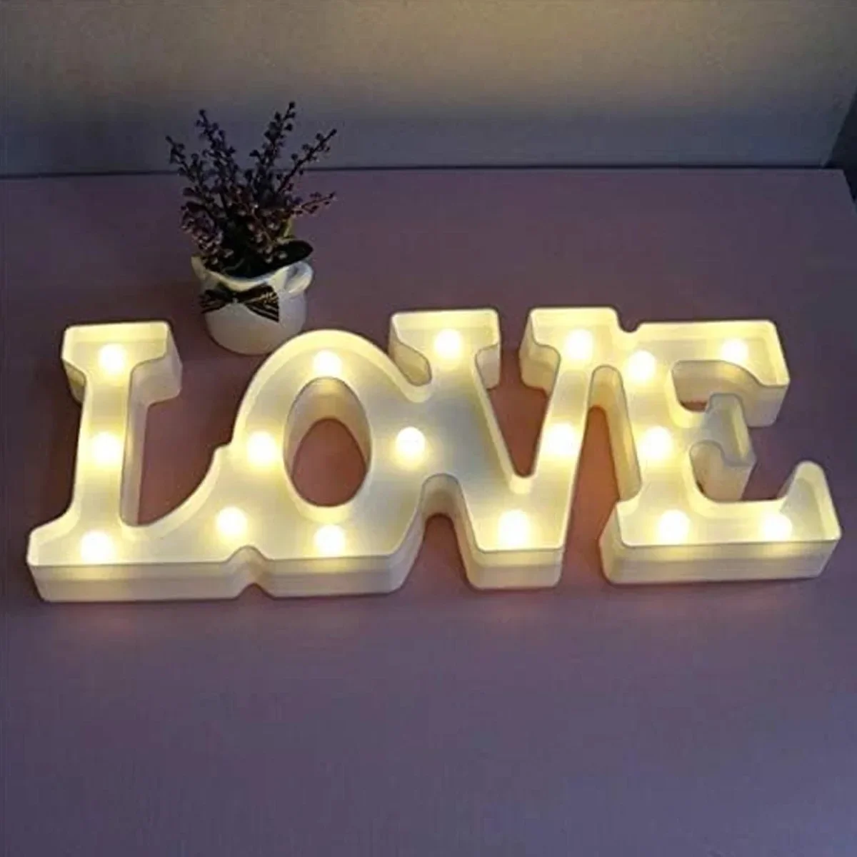 Светодиодный световой знак «LOVE» на День святого Валентина, шатер с буквами, на батарейках, День святого Валентина, декор для домашнего офиса, центральная часть