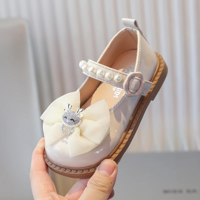 Girls Shoes 2-12 Years Old Beige Cartoon Bow Pearl Girls Baby Mary Jane Shoes Black Soft Bottom Non-slip Children Baby Sandals