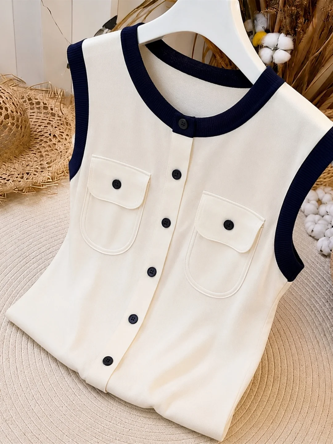 

2026 Summer New Ice Silk Knitted Vest Commute Versatile Single Button Color Block Design Sensation Sleeveless Top Women's Fas...