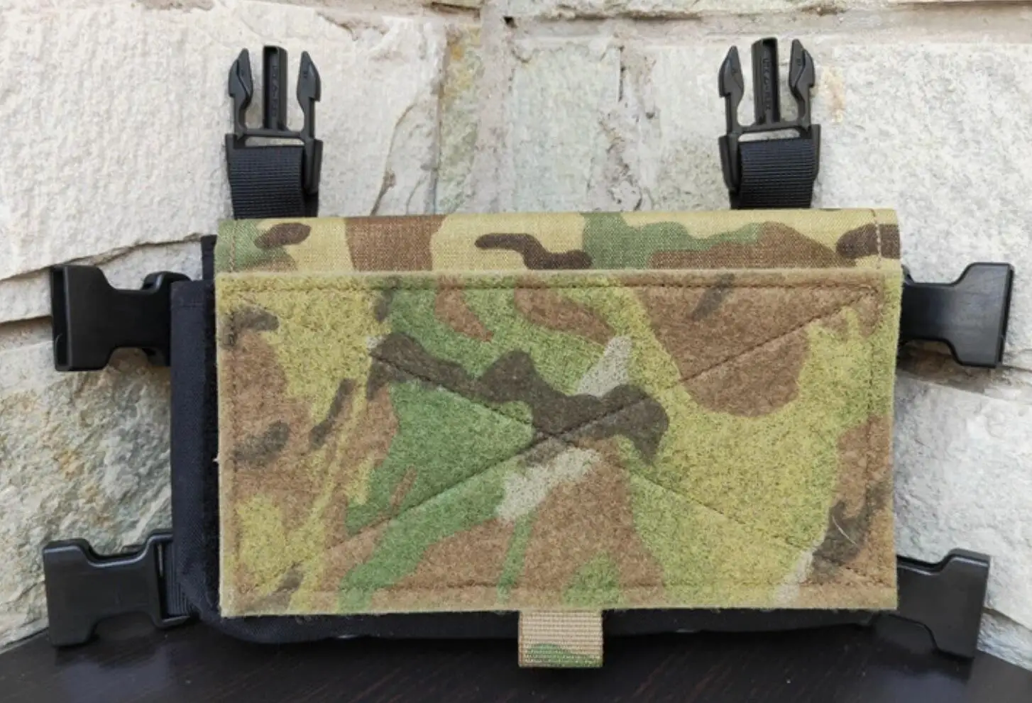 Panel frontal nailon 500D con velcro para plataforma pecho táctico - imagen 4