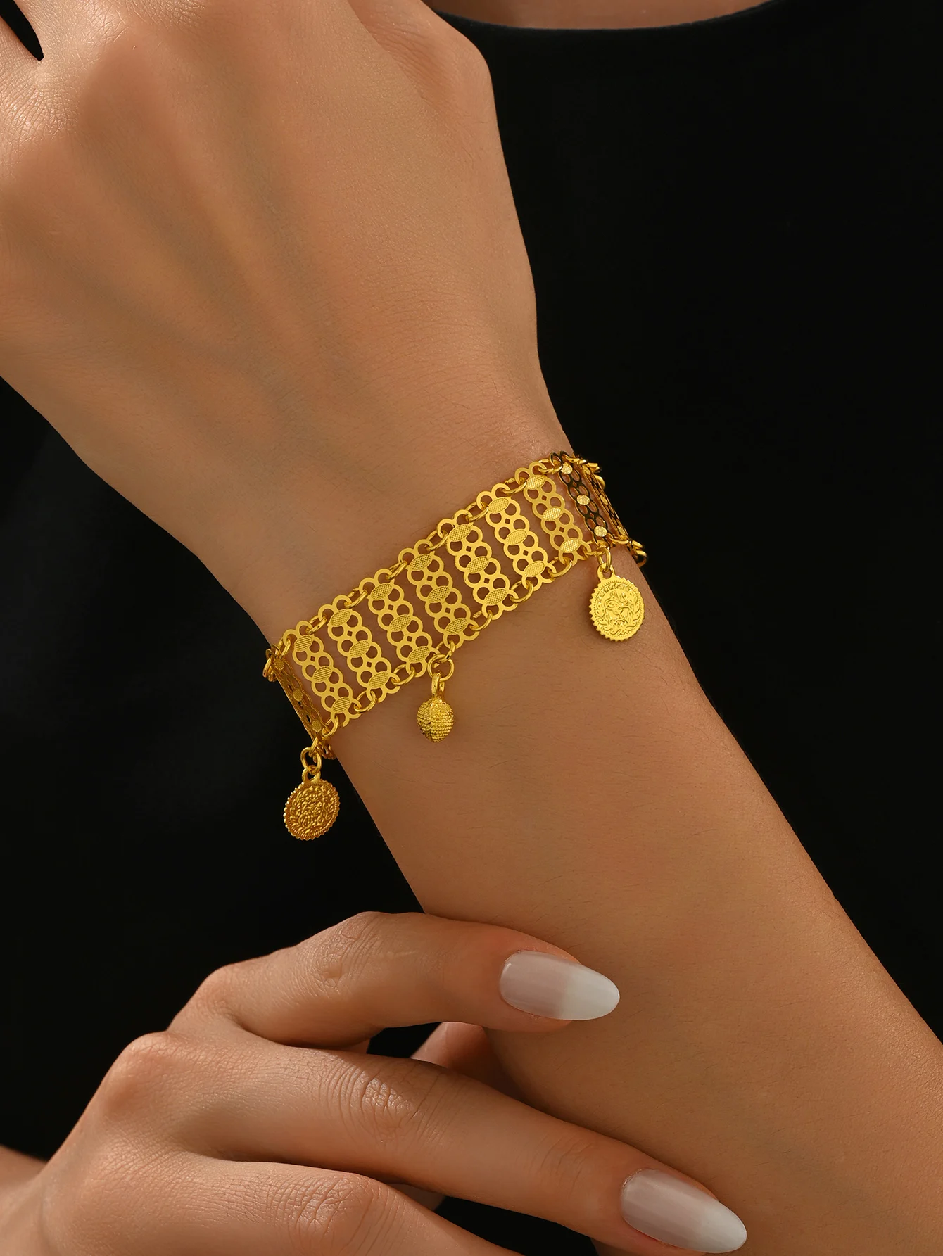 Fashion Metal Heavy Industry Handcrafted Tassel Bracelet - Arab Luxury Court Style - Suitable for Party and Festival Wearing image 2