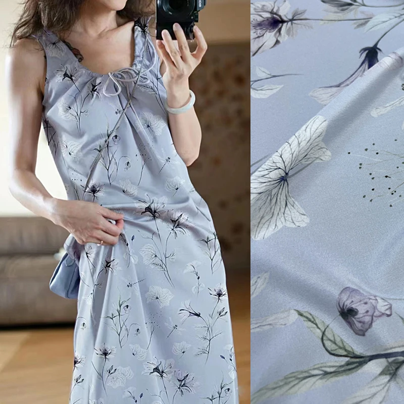 140CM Wide 18MM Silk Crepe de Chine Fabric,White Floral Printed Stretch Grey Blue Silk Fabric for Cheongsam Pants Dress D1685