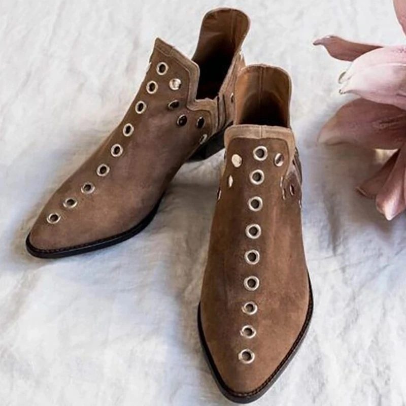 

Girseaby Autumn Simple Office-Lady Ankle Boots Pointed Toe Chunky Heels Rivets Slip-On Big Size 34-43 Black Fashion S3314