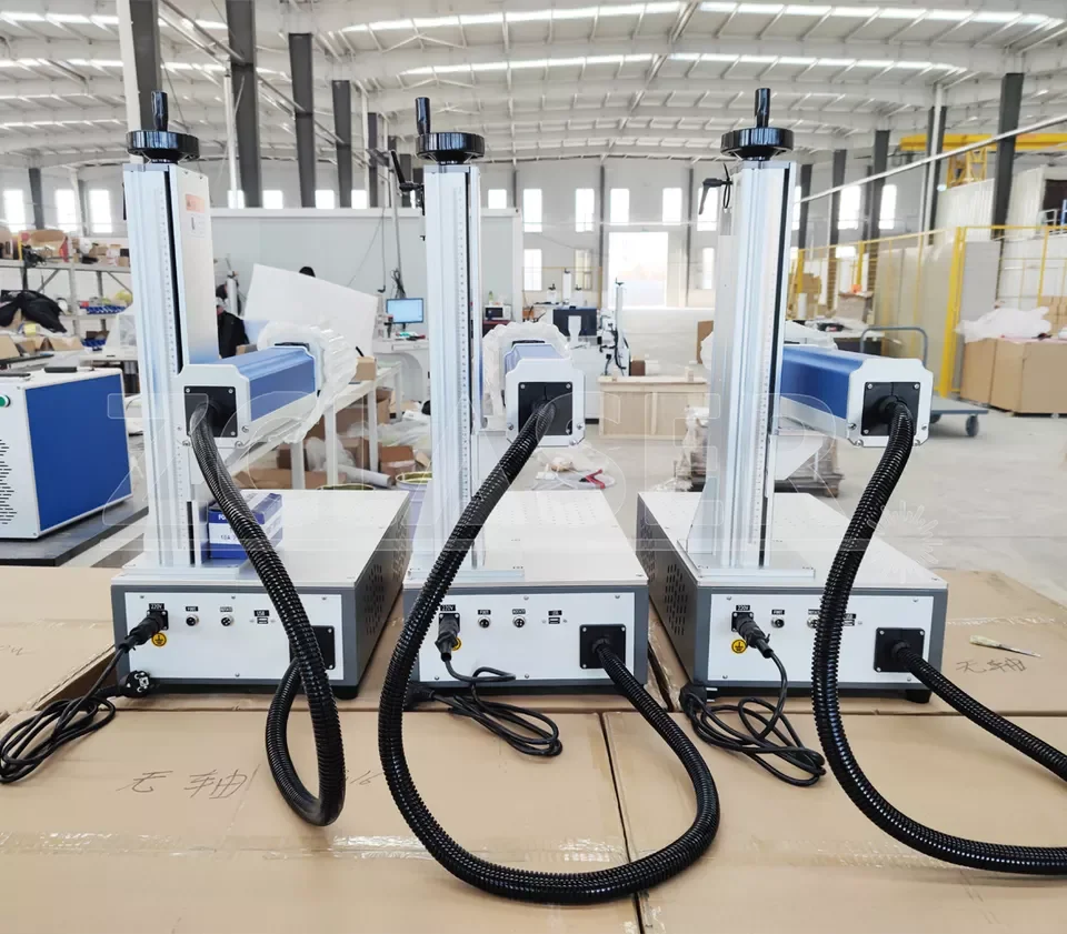 الذهب والفضة والمجوهرات الألياف La-ser وسم آلة الحفر 20 واط 30 واط 50 واط النقش الدقيق للمعادن الثمينة