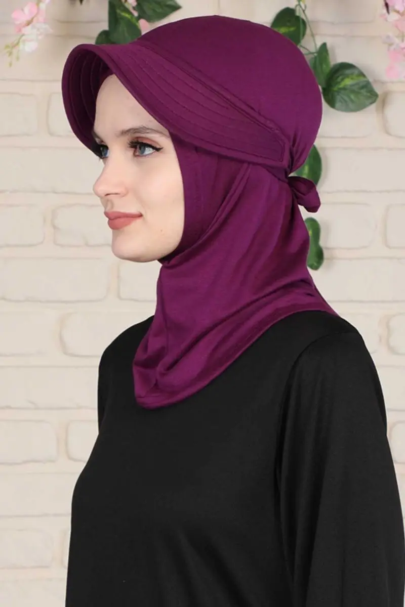 Gorro morado peinado