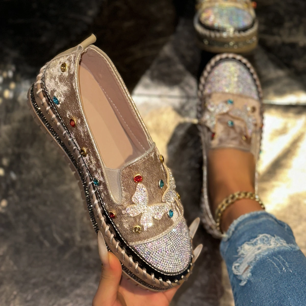 

Women Sneakers 2025 New Casual Plus Size Women Shoes Spring Season Fashionable Shoes Diamonds Thick Bottom Flat Bottom Sneakers