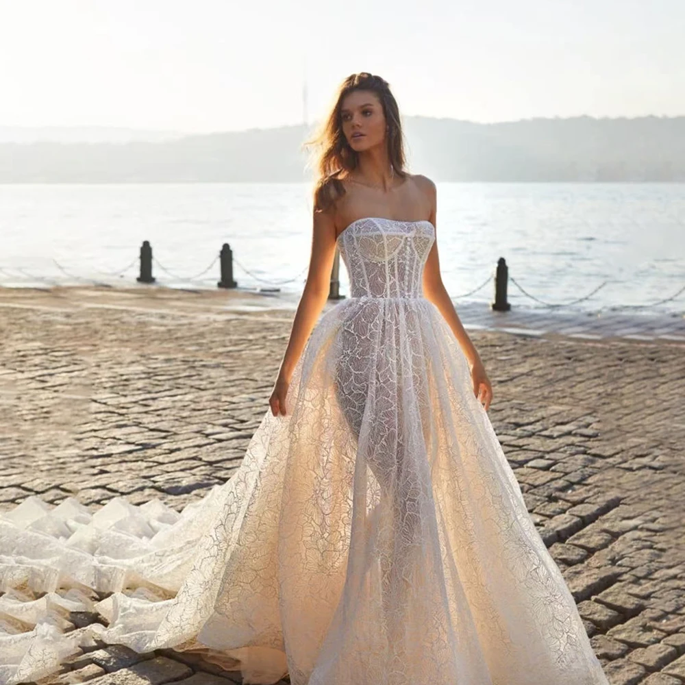 

2025 New Elegant Strapless Wedding Dress Lace Bridal Gown A-Line Bride Dress Romantic Formal Wedding Bride Gowns Customized