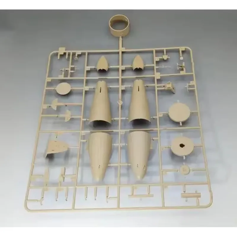 Zabawny model do składania samolotu Amusing Hobby 48A001 myśliwiec z lądowaniem pionowym 1/48, kolekcjonerski model na zamówienie, zabawka dla dzieci, prezent urodzinowy