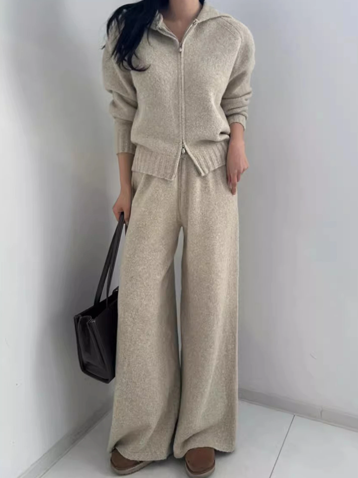 

Мягкая уютная вязаная толстовка с капюшоном и повседневные брюки с высокой талией, комплект из двух предметов для женщин, зимняя модная одежда, комплект для поездок на работу