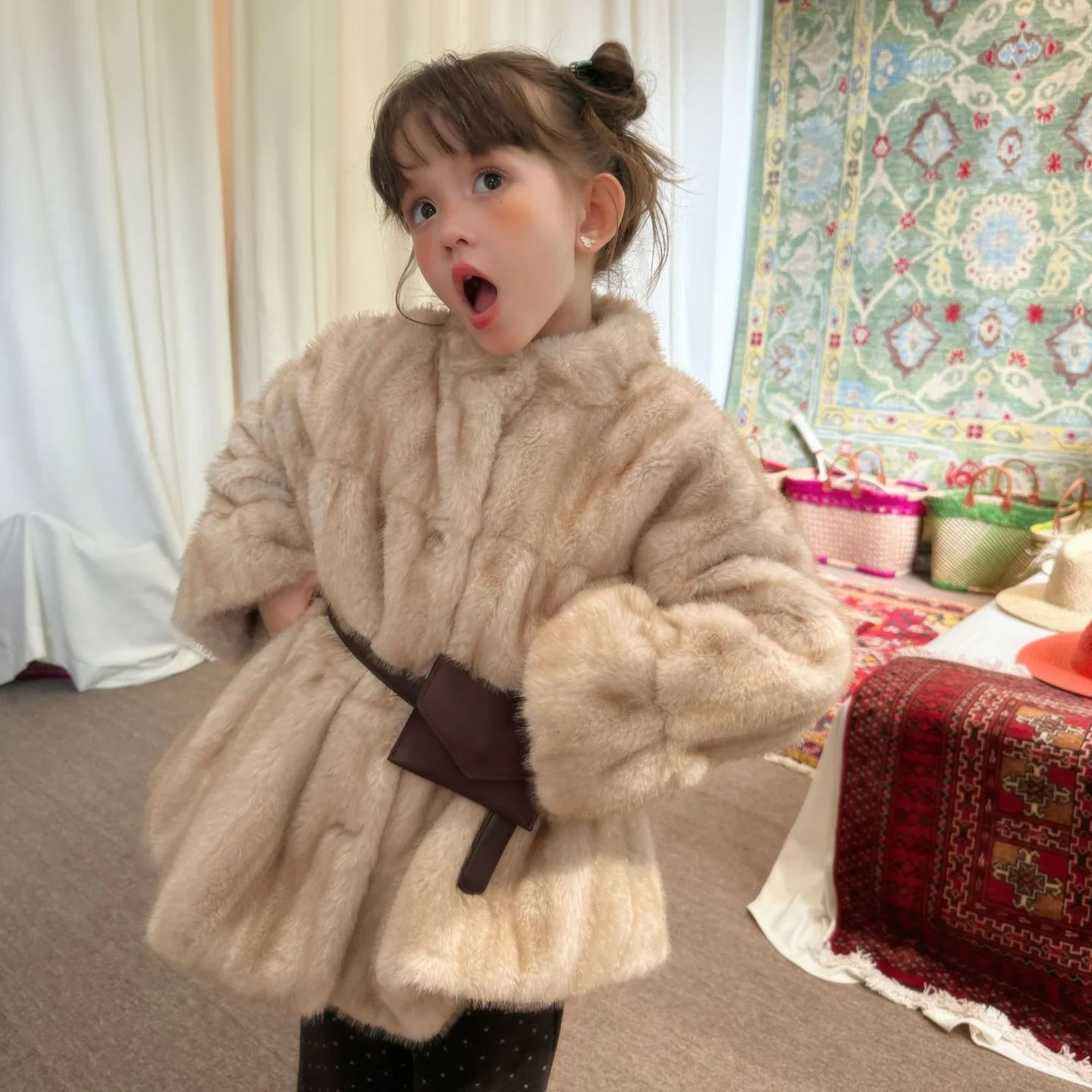 Girls Coat 2026 Autumn and Winter New Children's Clothing Korean Style Girl Baby Temperament Thickened Imitation Fur Mink Coat