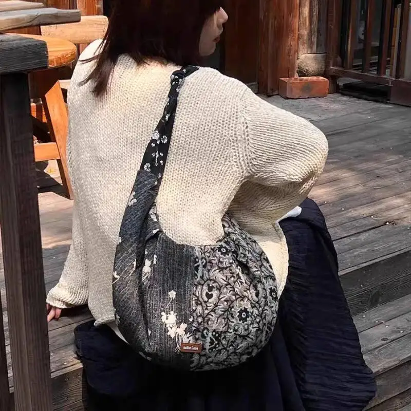 กระเป๋าสะพายไหล่ลายปะติดสุดหรู แฟชั่น Y2K สไตล์วินเทจ กระเป๋าโฮโบ ฮารูกุ กรันจ์ กระเป๋าถือสะพายข้างสำหรับผู้หญิง