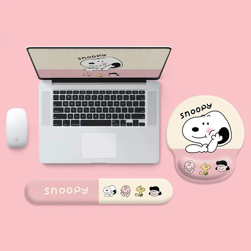 Cartoon Snoopy Mouse Pad Wrist Guard Cute Three-dimensional Keyboard Hand Rest Desk Pad Silicone E-Sports Office 3D Soft Cushion