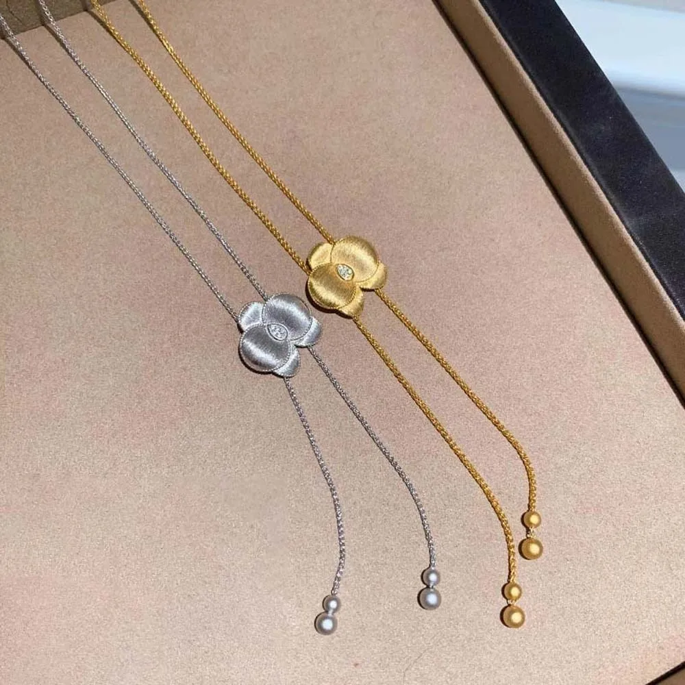 Luxury Butterfly Orchid Necklace High-end Brushed Metal Flower Retractable Stacked Necklace Moth Orchid Rhinestone