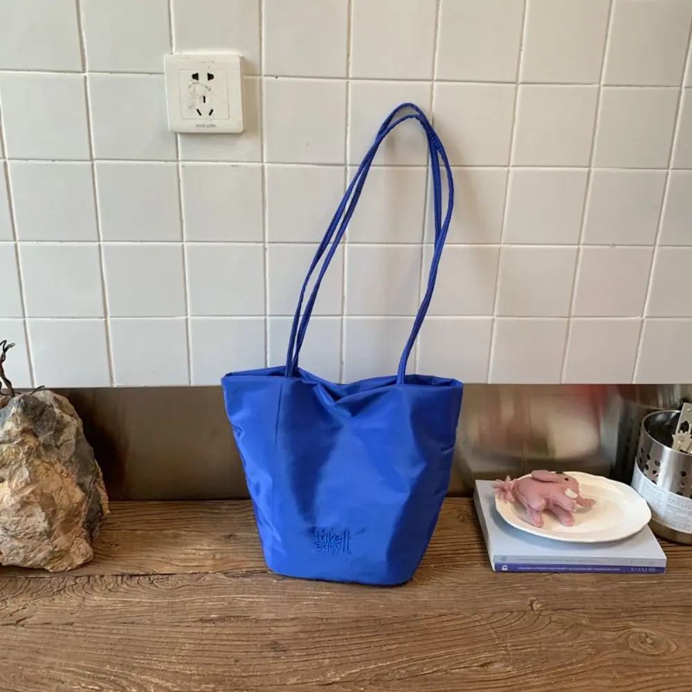 

Retro Korean Style Nylon Bucket Bag Lightweight Solid Color Underarm Bag Large Capacity Women Handbag Spring Summer