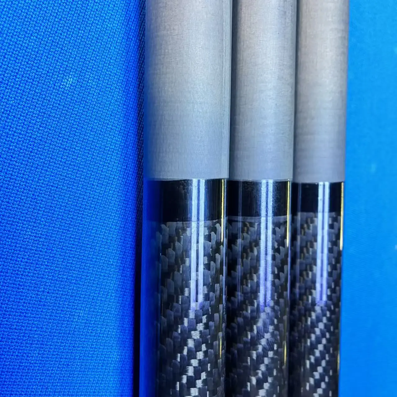 

Carbon Material Snooker Wood Pool Cue -10mm Tip Top Quality Billiard Stick for Beginners 145.8m Lengthpromote sales