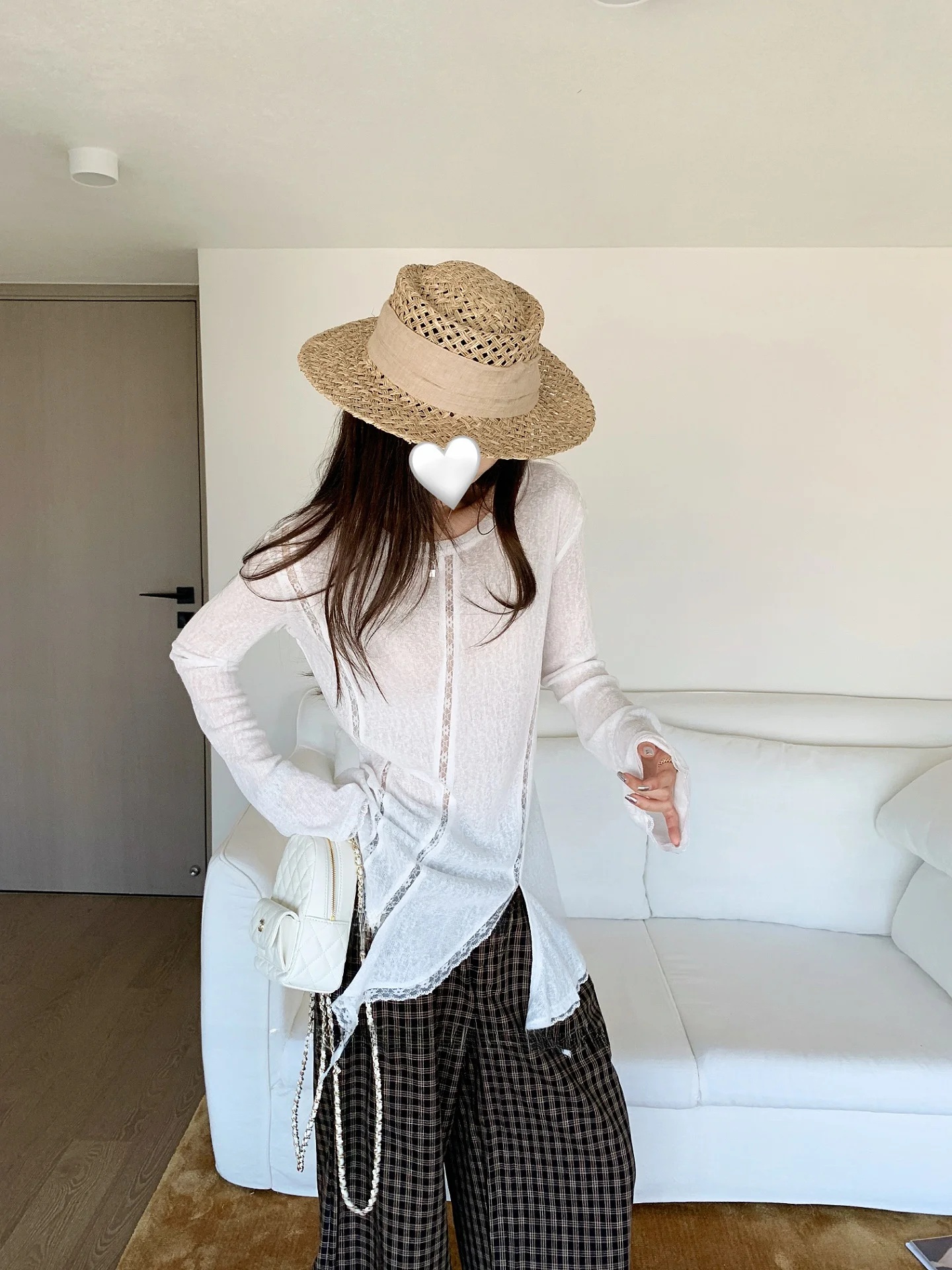 

NrtW Slim Fit Long Sleeve T-Shirt Ladies Commute Style Patchwork Irregular Hem Gentle Wind Sweet Lace Trim Splice Top