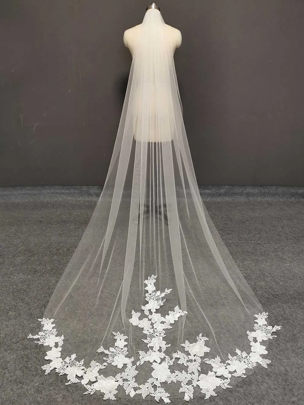 Echte Foto 1 Layer Kathedraal Bruiloft Sluier 3 Meter Lange Ivoy Bridal Veil Met Kam Bruiloft Accessoires Velos De Novia