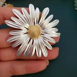 Vintage Mori Daisy Flower Brooch Exquisite Simple Elegant Temperament Pin Corsage