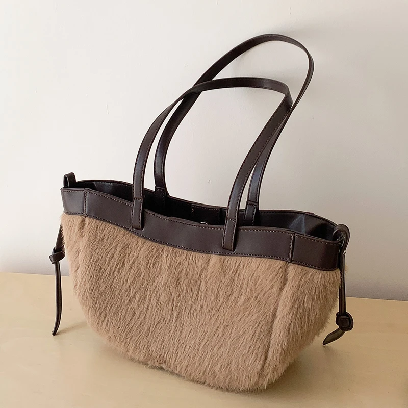 

Vintage Faux Fur Tote Bags For Women Luxury Designer Handbags Purses 2026 New In PU Imitation Lamb Wool Plush Underarm Shoulder