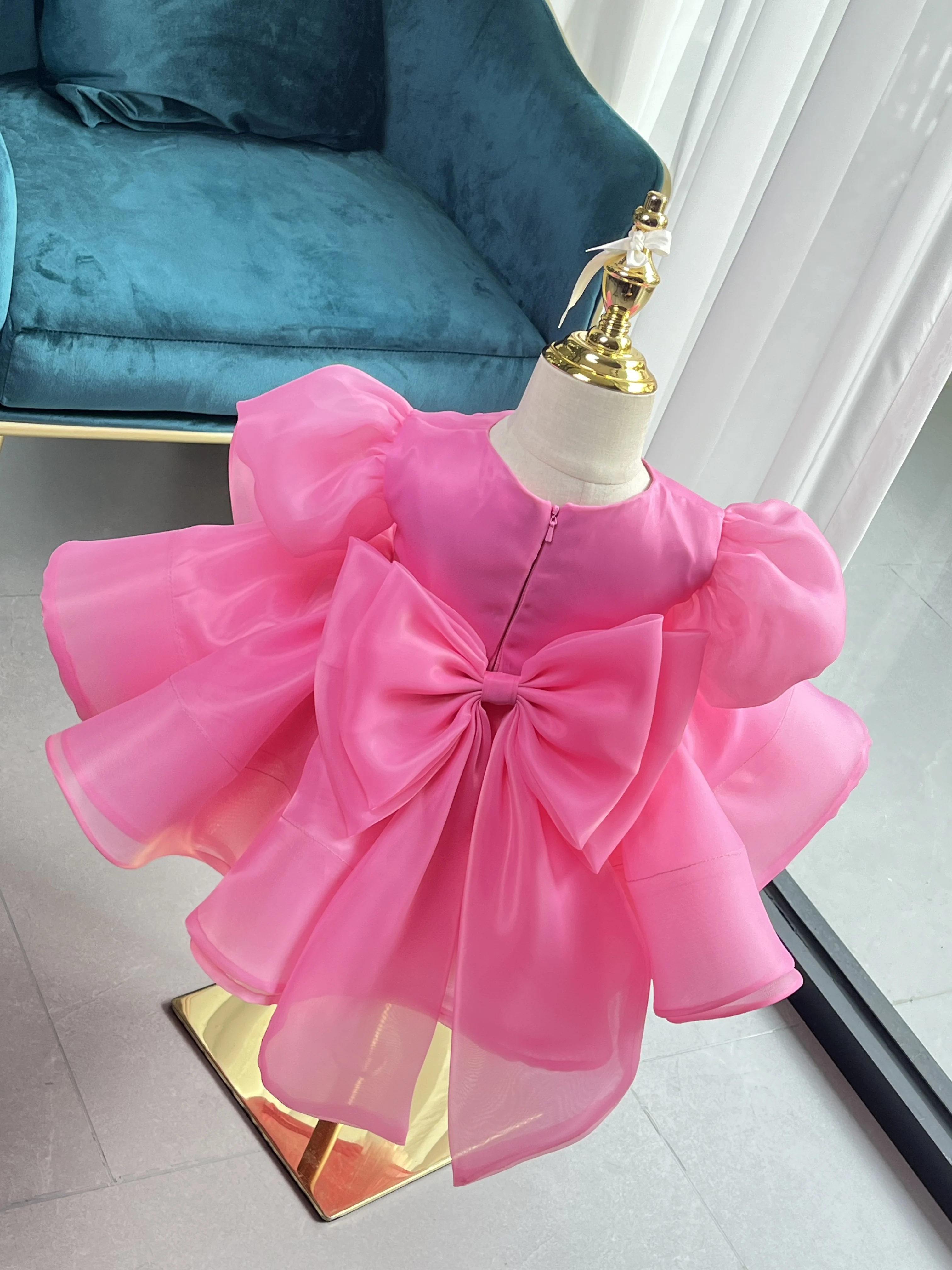 The new toddler baby girl year old dress girl dress bubble sleeve princess skirt cute bow baby first Christmas dress