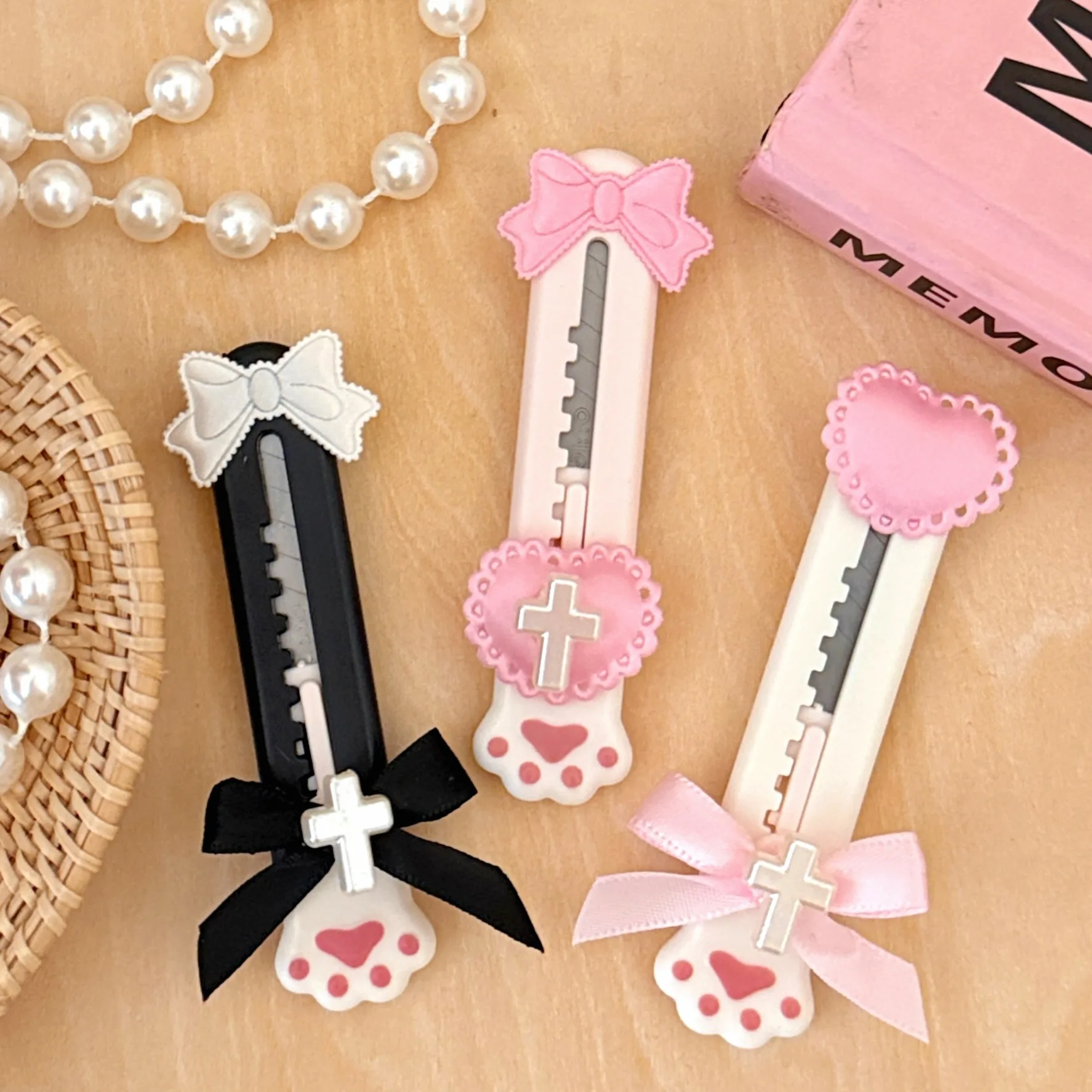 3 Pcs Cat Claw Art Knife Portable Open Box Knife Hand Account Knife Disassembly Express Telescopic Knife