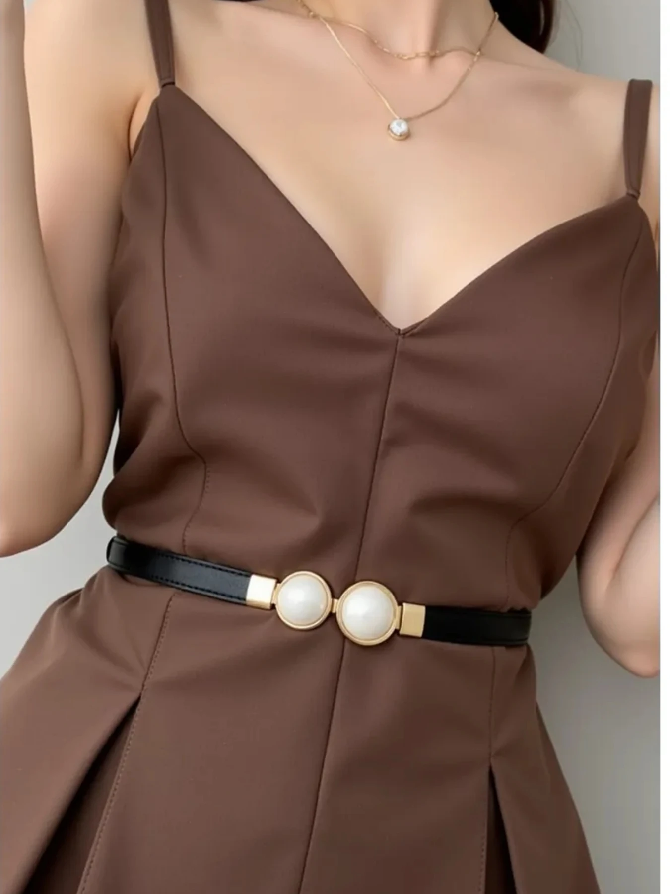 

1 шт., элегантные винтажные ремни с жемчужной цепочкой на талии, женский корейский стиль, свитер, куртка, крючки, эластичный облегающий кожаный ремень