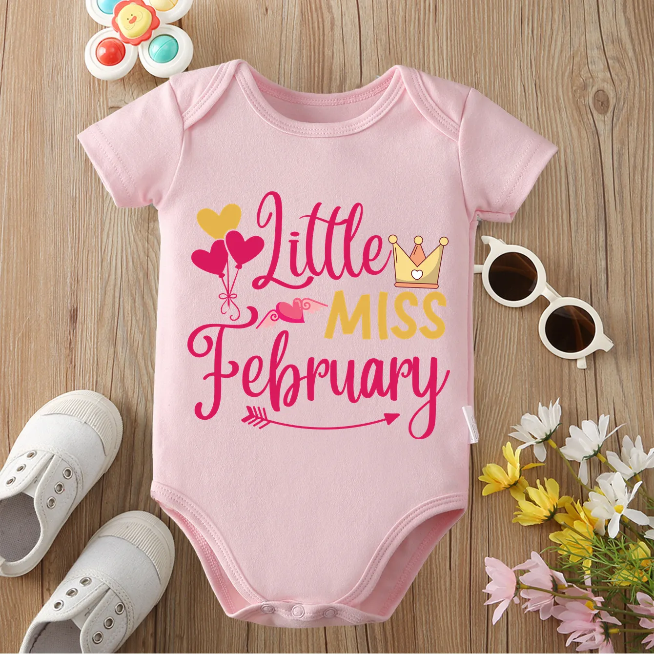 بدلة قطعة واحدة مريحة للفتيات الصغيرات مطبوعة رائعة 100% قطن ملابس مريحة لحديثي الولادة من عمر 0 إلى 12 شهرًا #1