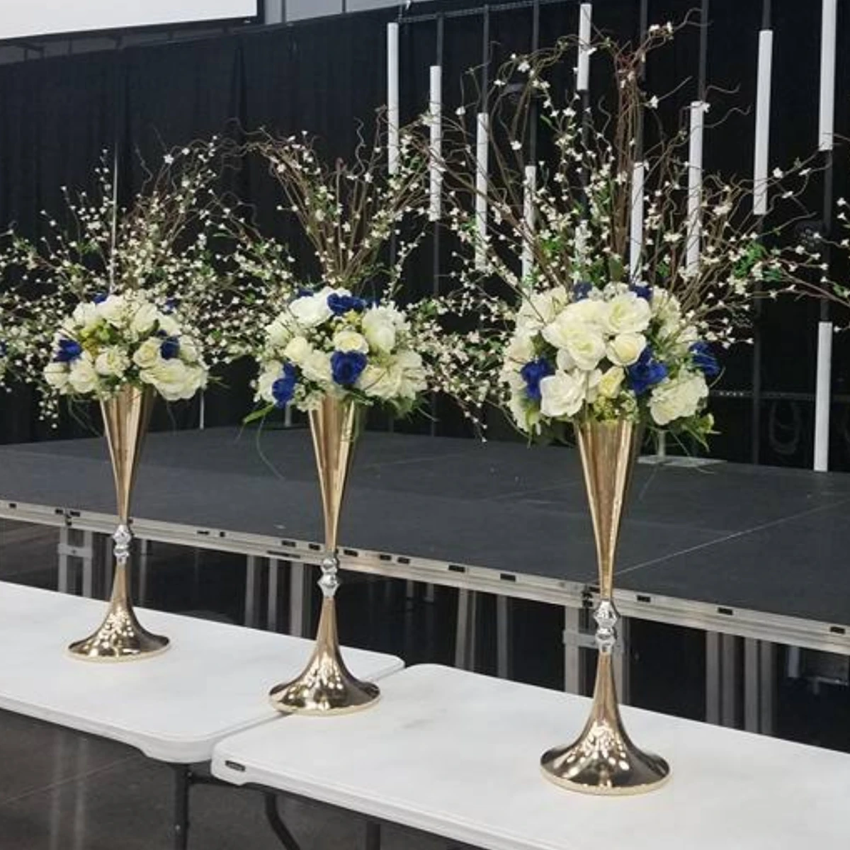 

10 PCSH88cm/67cm gold/sliver Flower Vase Gold Column Stand Metal Road Lead Wedding Centerpiece Flower Rack For Event Decoration