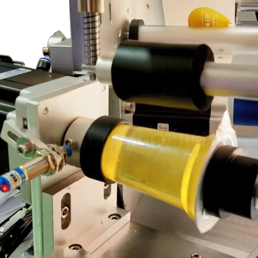 Mesin Pelabelan Bergulir Pneumatik Mesin Pelabelan Botol Datar Oval Semi-otomatis FK616