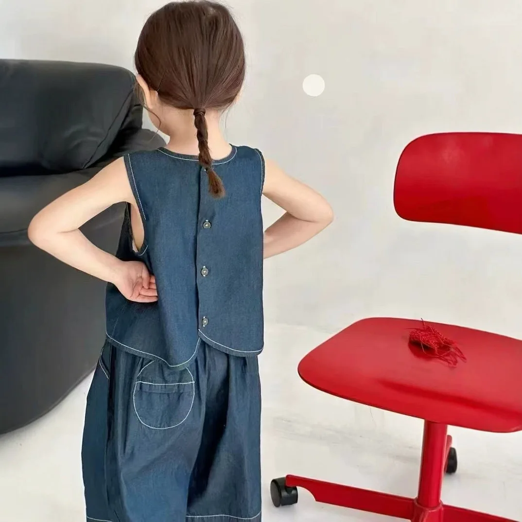 Girls' Denim Color Set New Children's Japanese and Korean Fashionable Sleeveless Vest+shorts Summer Fashion Trend Kids Suits
