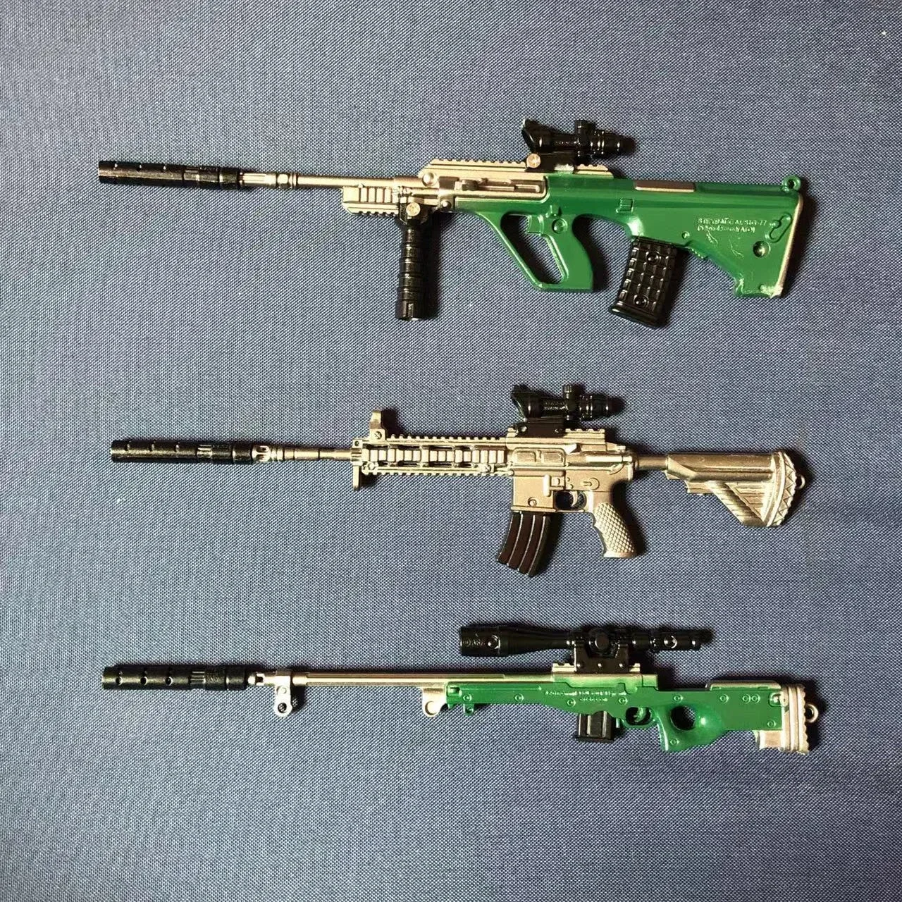20 سنتيمتر بندقية نموذج سطح المكتب زخرفة سبيكة صغيرة M416 AWM مسدس نموذج PUBG Jedi مسدس لعبة تململ لعبة لصبي الكبار هدية الكريسماس