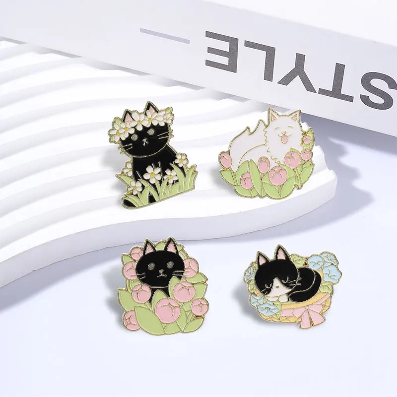 Kawaii Cute Cat With Tulip Daisy Enamel Pin Cartoon Black Cat Wearing Daisy Wreath Cat Tulip Brooch Lapel Bag Pin Jewelry Gifts