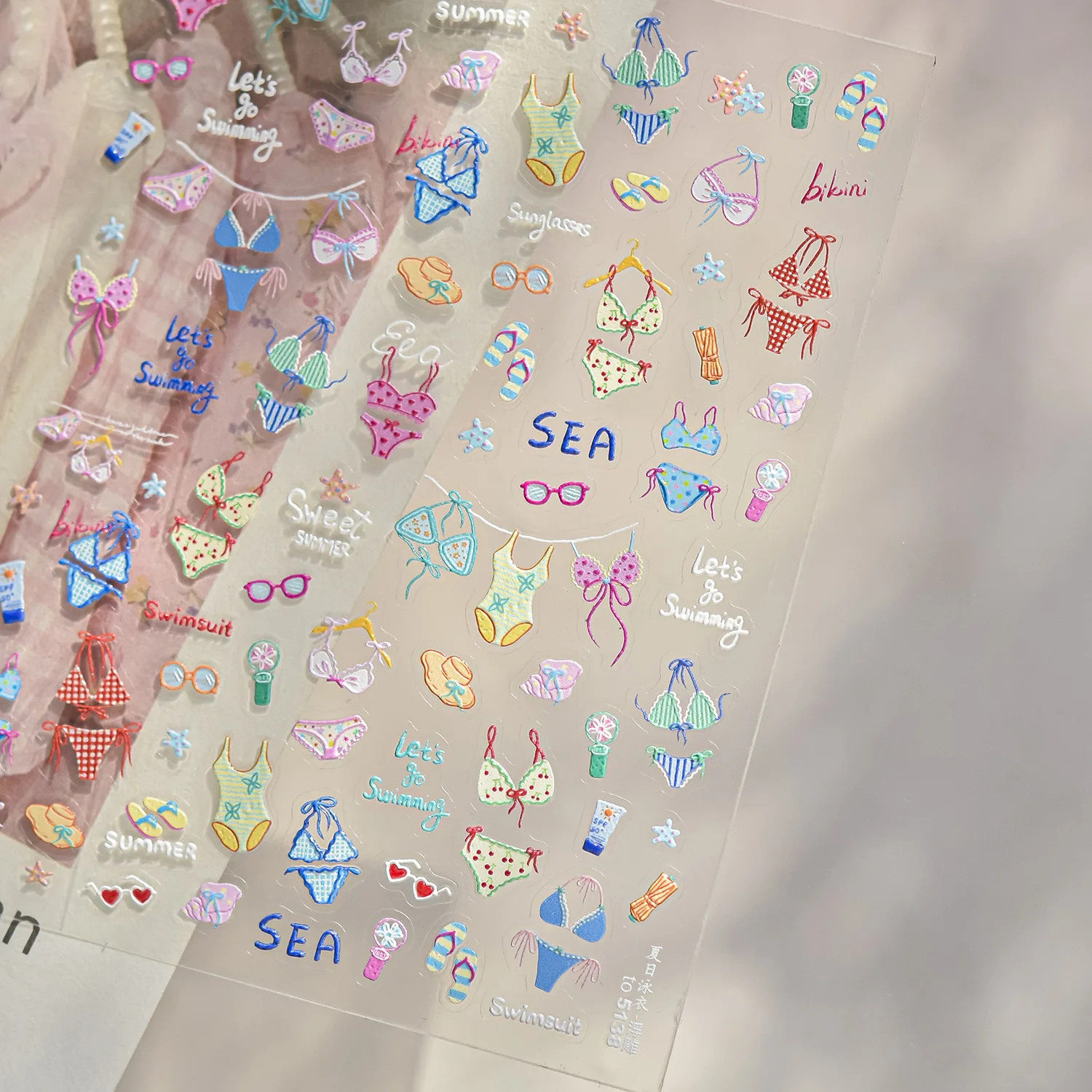 Été plage Vibrant Floral Hula danseurs Sexy Bikini coeur-ombre lunettes océan étoile de mer pétale 5D Nail Art autocollant manucure décalcomanie