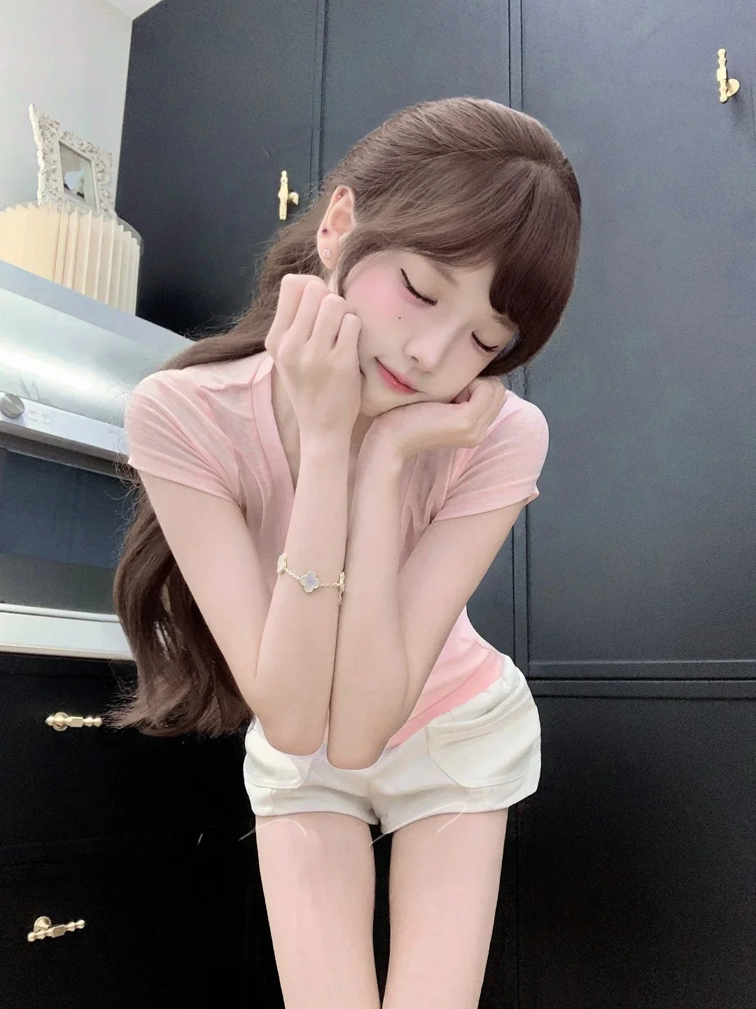 New Versatile Transparent White Slim Short Sleeve T-Shirt V-Neck Lightweight Waist-Cinching Slimming Shirt Casual Style