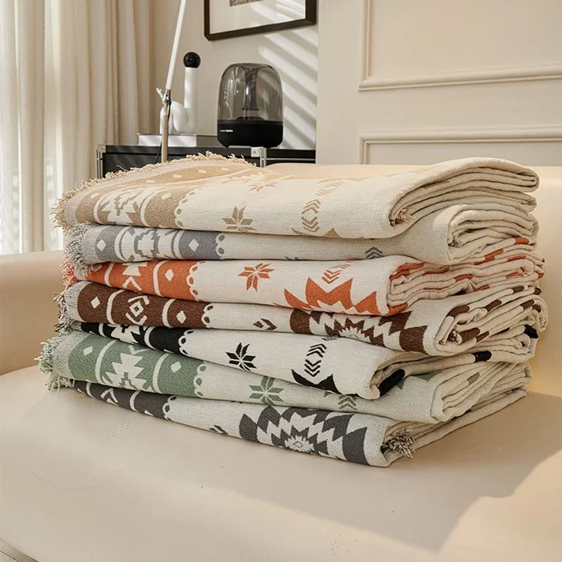 

1PC Chenille Tassel Sofa Throw Blanket Soft Outdoor Camping Picnic Mat Dust-proof Couch Slipcover Four Season Carpet Tablecloth