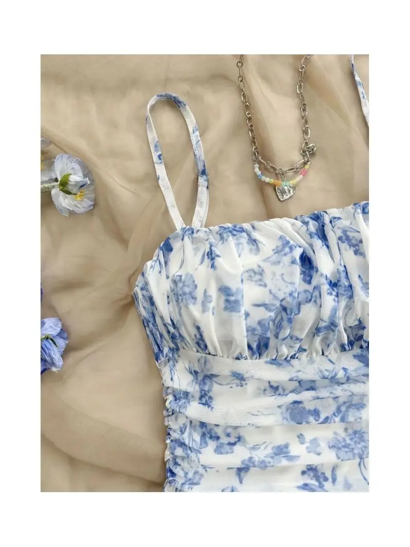 เดรสฤดูร้อนลำลองลายดอกไม้พิมพ์ลายแขนกุดคอเหลี่ยมจีบมินิเดรสลำลองสำหรับผู้หญิง