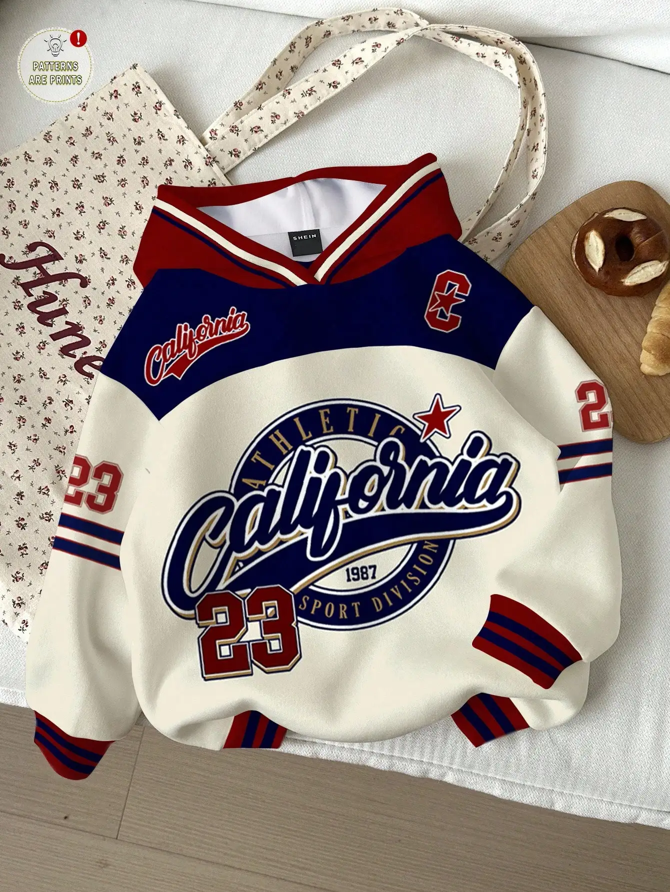 

Women's Loose Colorblock Sweatshirt with Retro Graphic Print, Fall/Winter Casual Wear