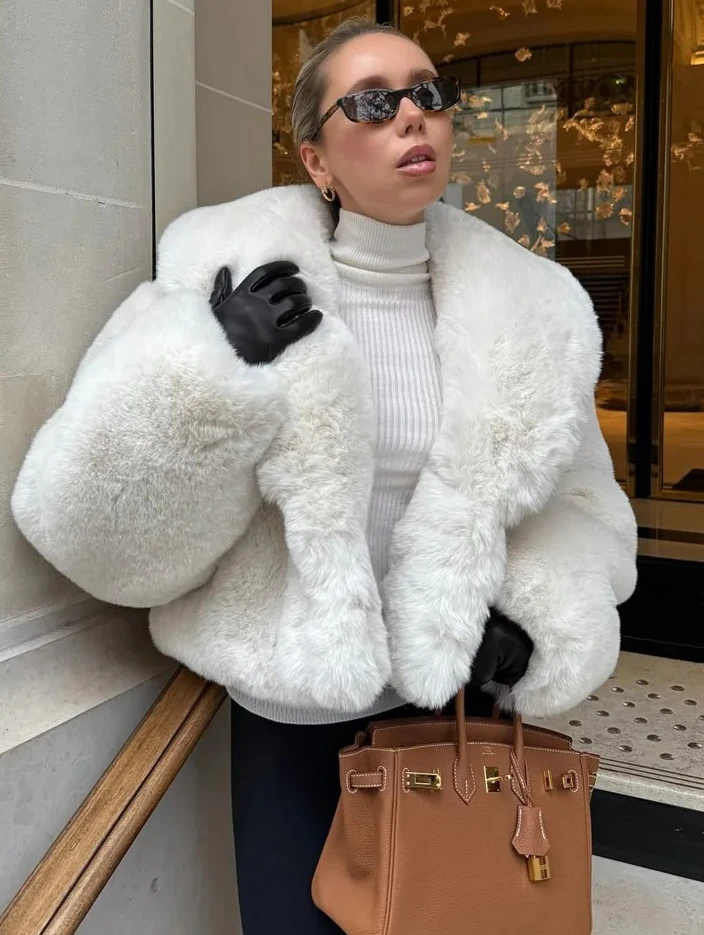 

2025 Winter Fashion Commute Coat Female Fur Fur Feather Outwear For Women Lapel High Waist Warm Loose Long Sleeve
