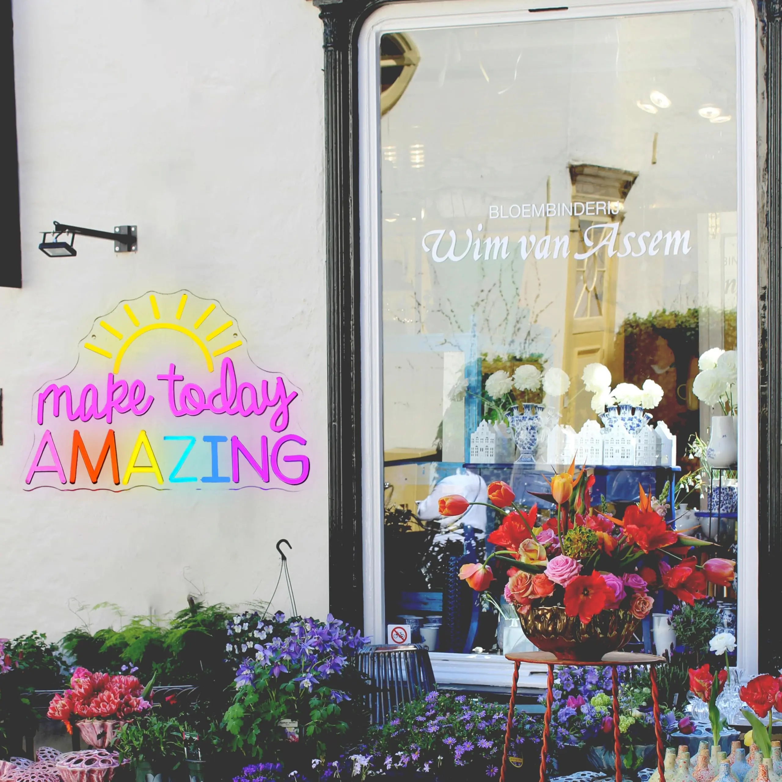 Make Today Amazing Neon Sign Yellow LED Dimmable USB Wall Light for Bedroom Cafe Wall Decor, Motivational Ambient Lighting Gift