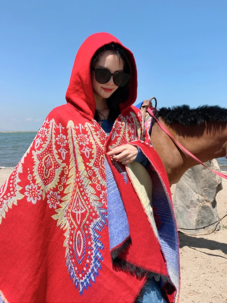 GypsyLady Vintage Bohemian Chic Cloaks Capes Hooded Thick Warm Women Autumn Knitted Hippie Ethnic Capes Cloak Poncho Outwear New