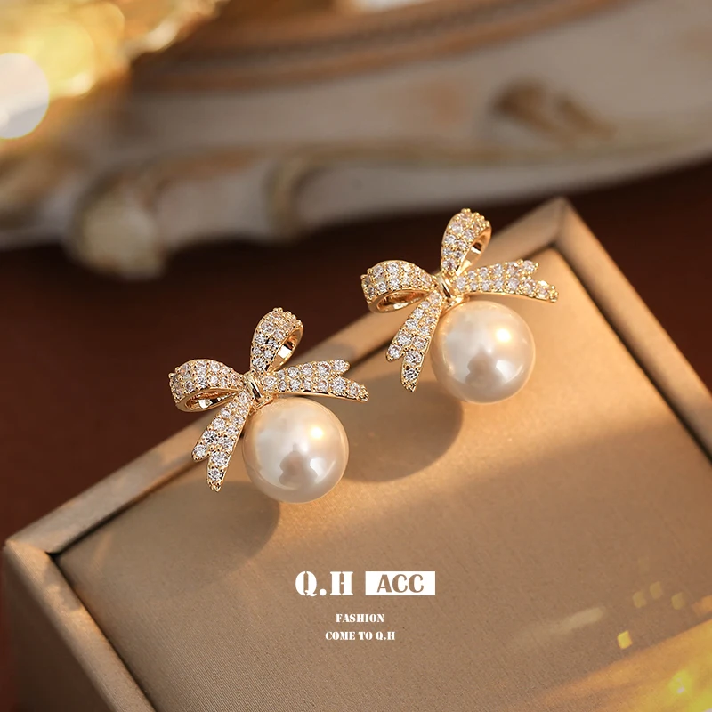 French Sweet Personality Pearl Simple And Small Design Sense Full Of Drill Bow Delicate All-matching Earwear Female