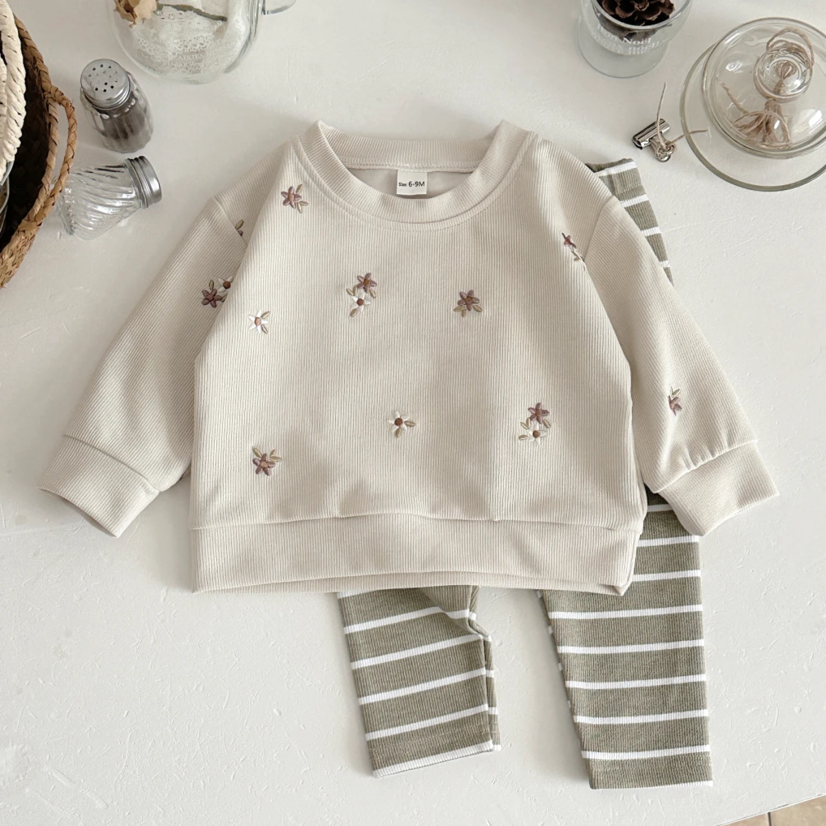 

Одежда для маленьких девочек, толстовка с длинными рукавами и цветочной вышивкой, тонкие полосатые брюки, комплект, весенне-осенняя одежда, товары для новорожденных