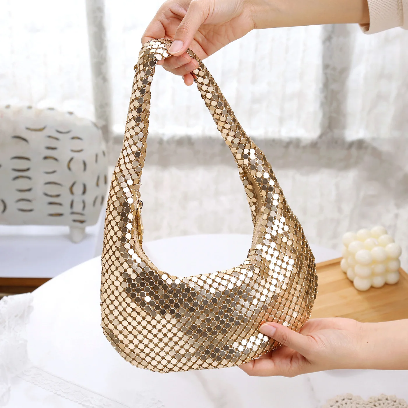 Women\'s Underarm Bag Party Shinny Handbag Fashion Handheld Shoulder Bag