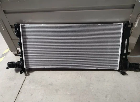 

XiGeely Tugella Auto Parts Radiator Assembly 2069023000 /6600277016