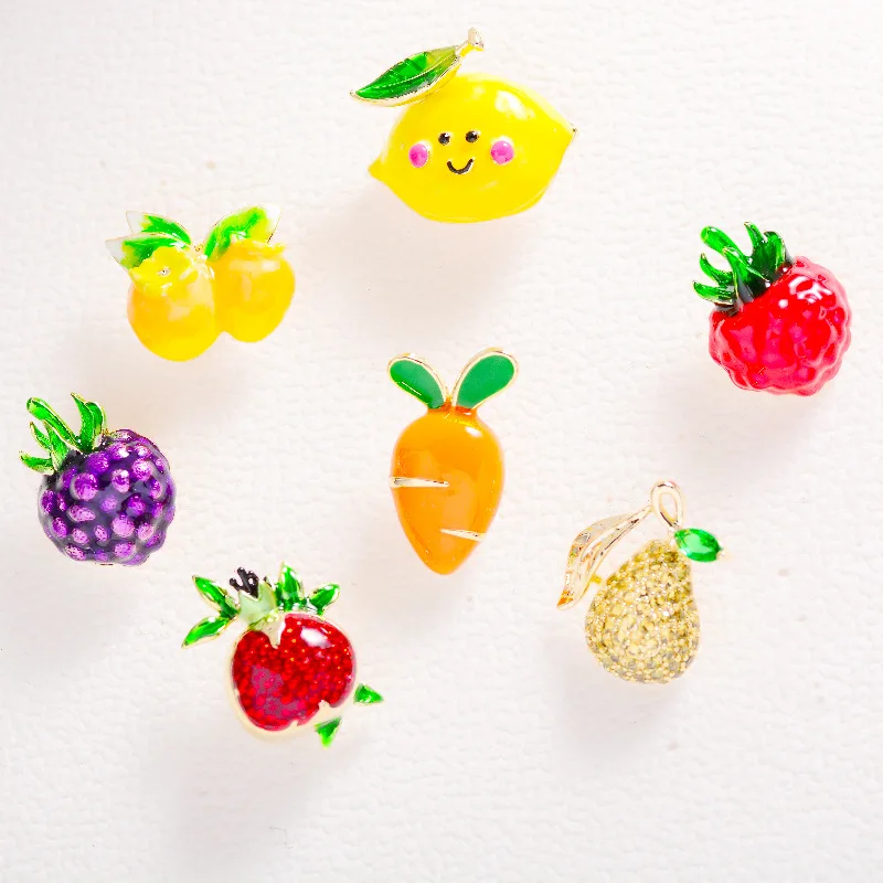 

New Japan and South Korea Cute Fruit Series Small Brooch Creative Elegant Fun Small Collar Pin Fashion Cute Accessories