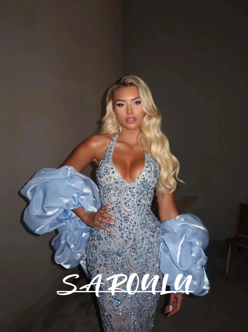 

Blue Halter Intricate Crystals Evening Dress With Oversized Ruffled Cape Sexy Glitter Formal Occasions Customized Prom Gown