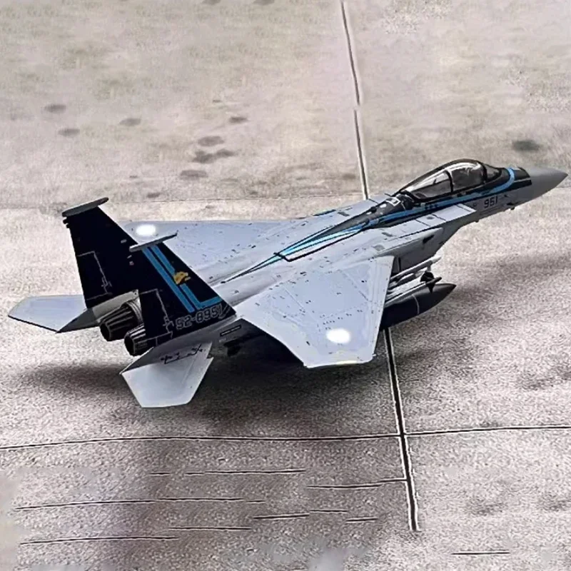 Diecast 1:144 Scale Military Model Toys F15 F-15 F-15J Fighter Diecast Metal Alloy Plane Replica Model Toy Souvenir Gifts
