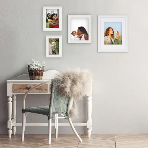 White Traditional Tabletop Photo Frame for 4x6 Pictures Display with Elegant Border and Glass Front