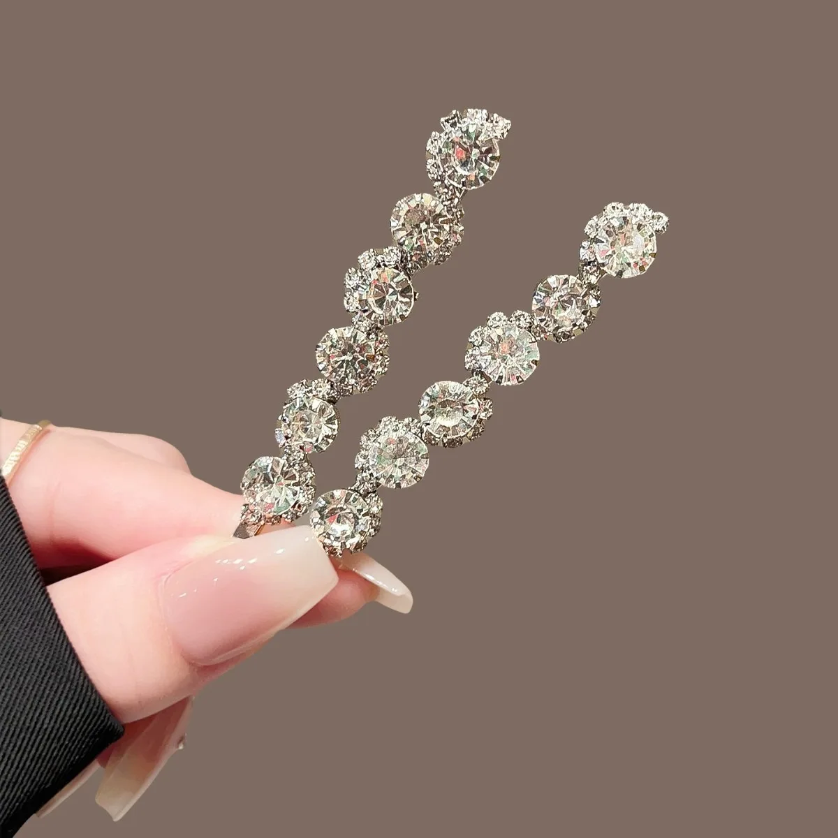 2 stücke Funkelnde Strass Lange Haar Clip Vintage Prominente Stil Frisur Verschönern Hochzeit High-end-Party Temperament Artikel – Detail 1